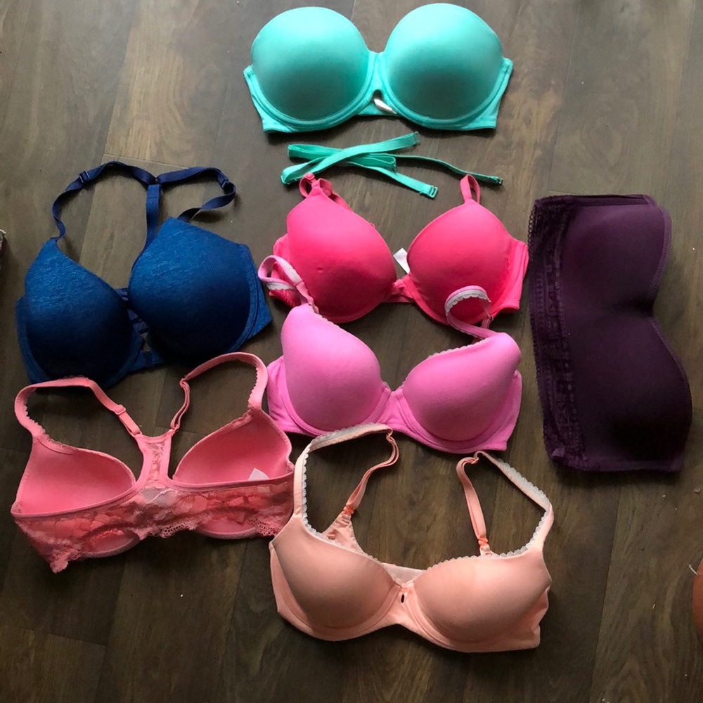 Lot of 7 bras 32D